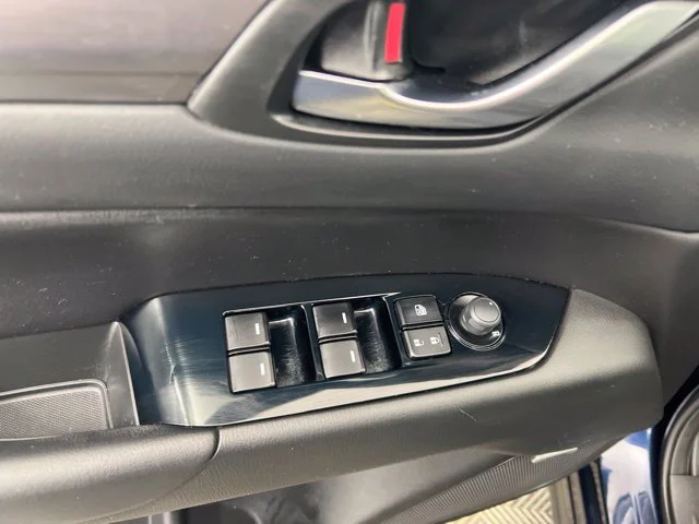Used 2018 Blue Mazda Touring image 13