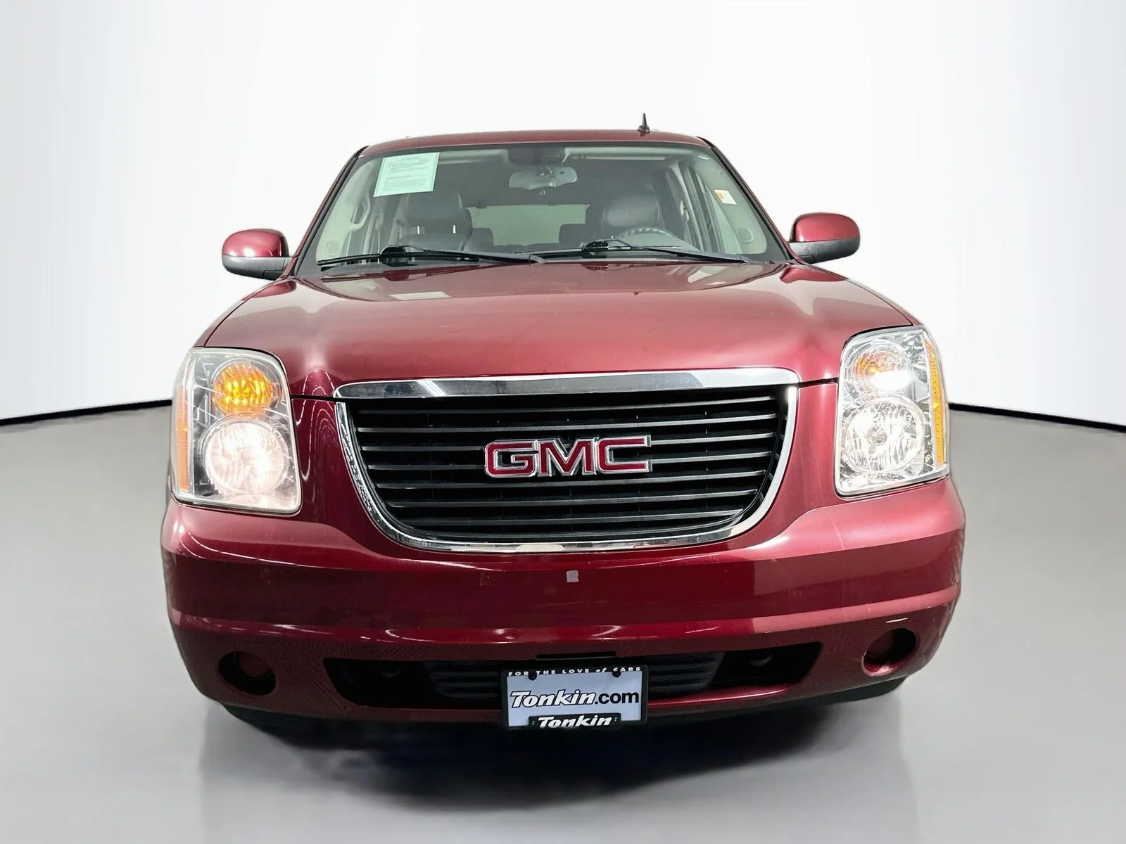 Used 2009 Red Jewel Tintcoat GMC Commercial Fleet image 2
