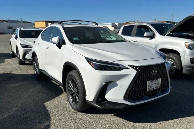 Certified Used 2026 White Lexus 350 Premium image 2