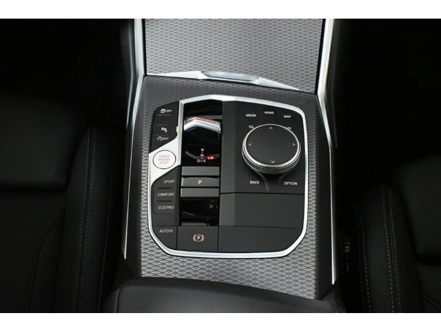 New 2026 Skyscraper Grey Metallic BMW 330i xDrive image 22