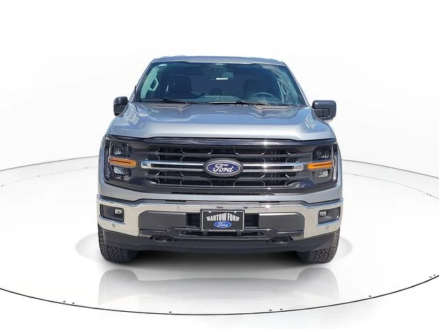 New 2026 Silver Metallic Ford XLT image 2