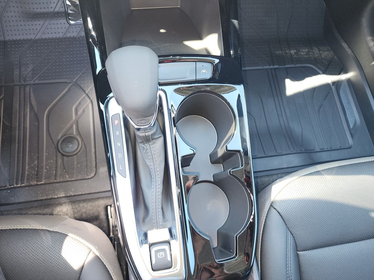 New 2026 Sterling Gray Metallic Chevrolet ACTIV image 18