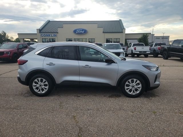 Used 2024 Silver Metallic Ford Active image 21
