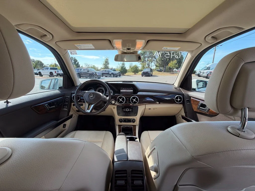 Used 2014 White Mercedes-Benz GLK 250 image 15