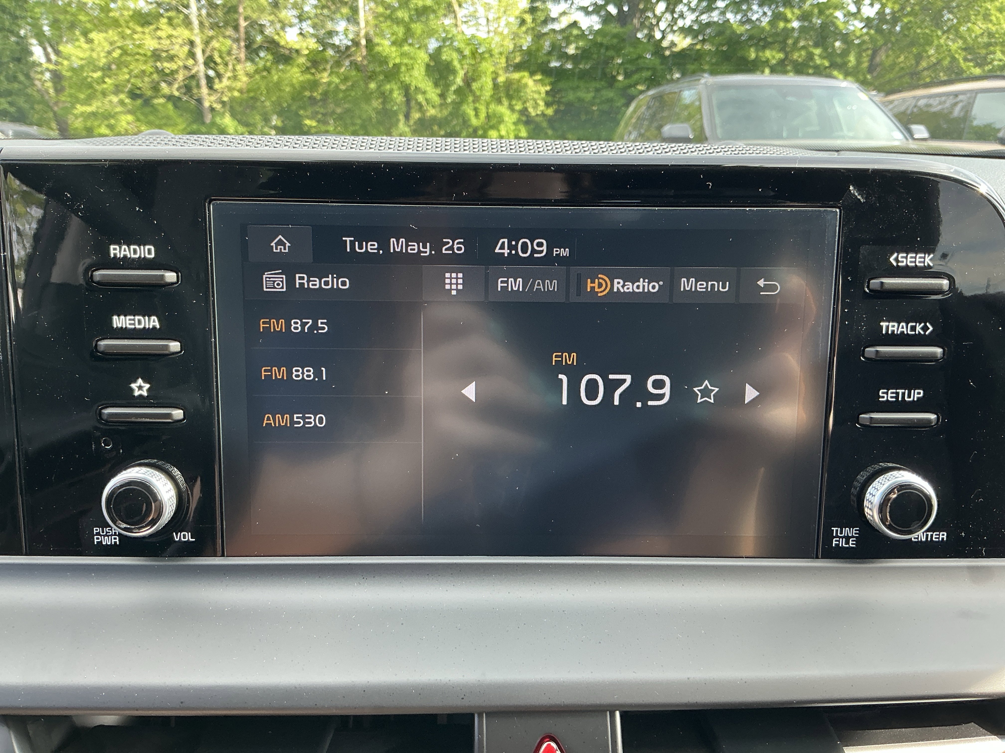 New 2026 Steel Gray Kia LX image 19