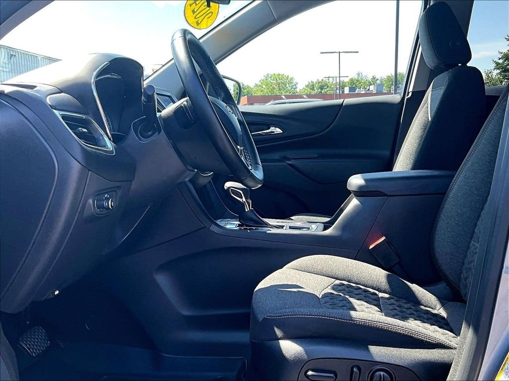 Used 2024 Gray Chevrolet LT image 8