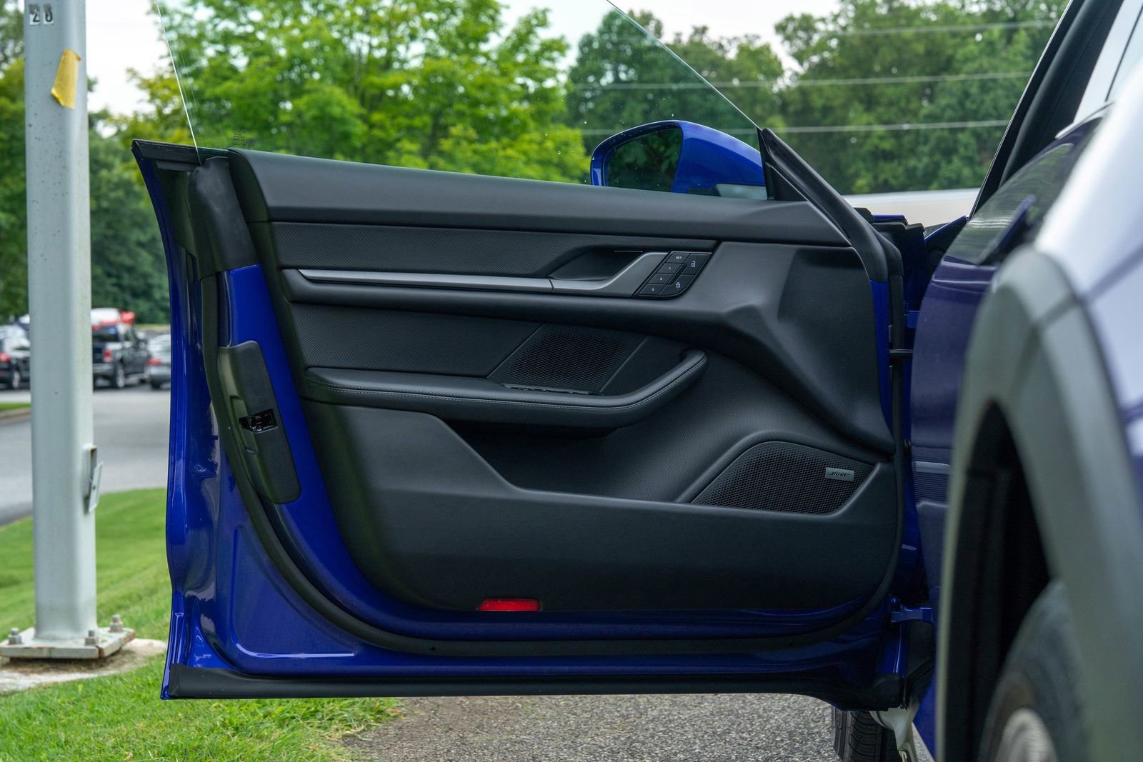 2025 Porsche Taycan Base - Photo 20