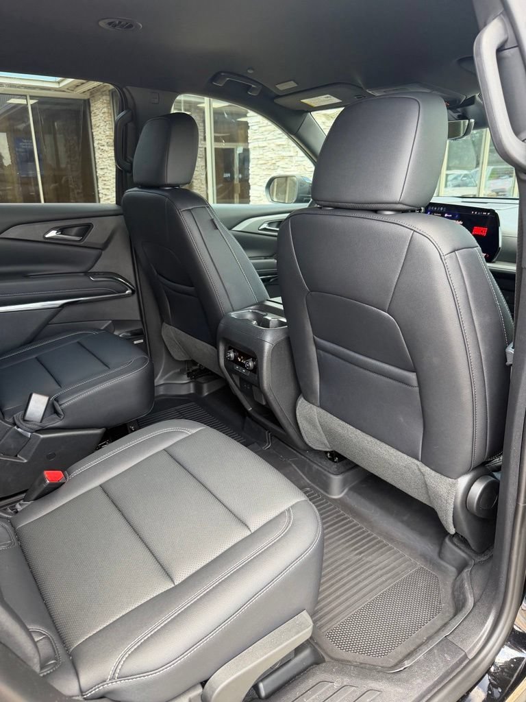 New 2026 Mosaic Black Metallic Chevrolet LT image 29