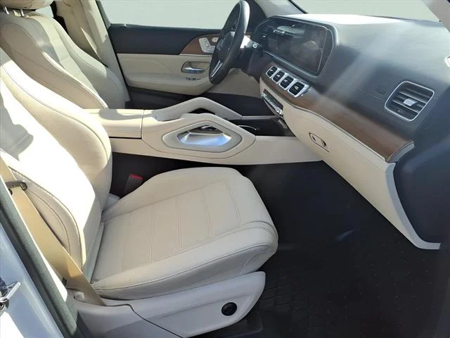 Used 2022 White Mercedes-Benz GLS 450 image 22