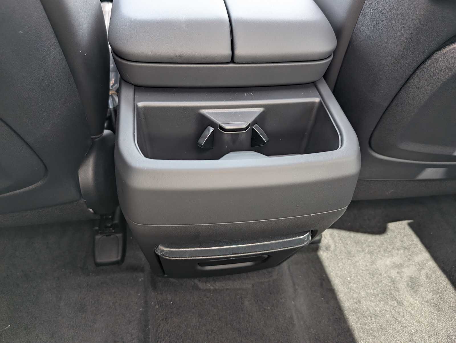 New 2027 Glacial White Pearl Kia X-Line SX-Prestige image 17