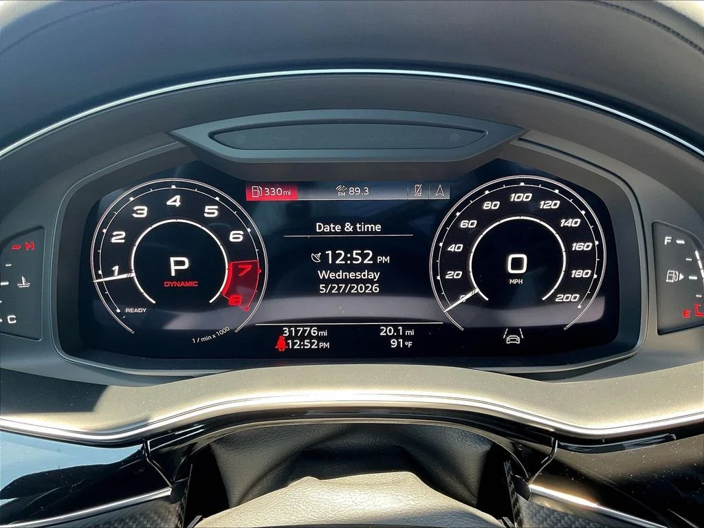 Used 2023  Audi 4.0T image 13