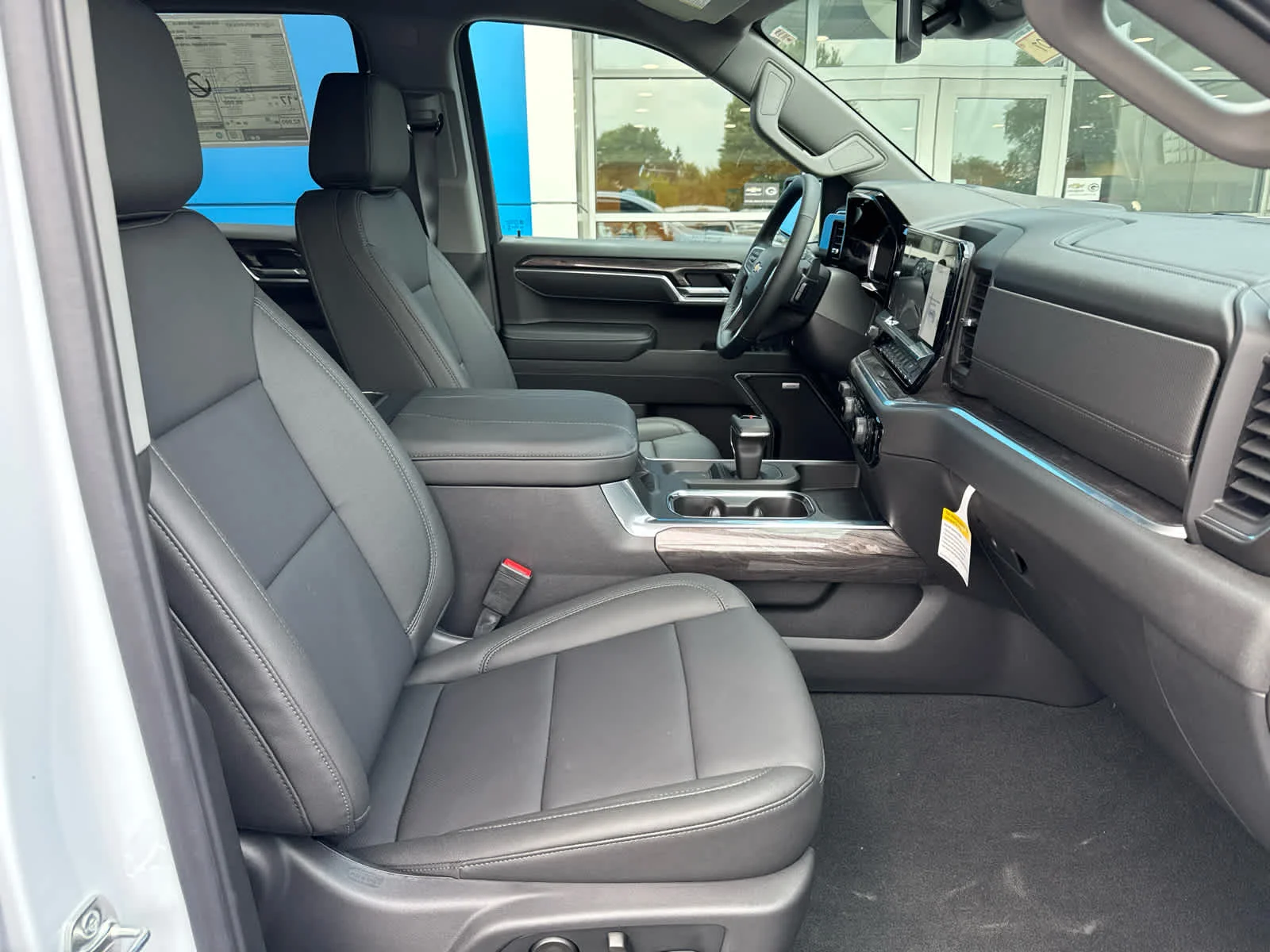 2026 Chevrolet Silverado 1500 LTZ - Photo 4