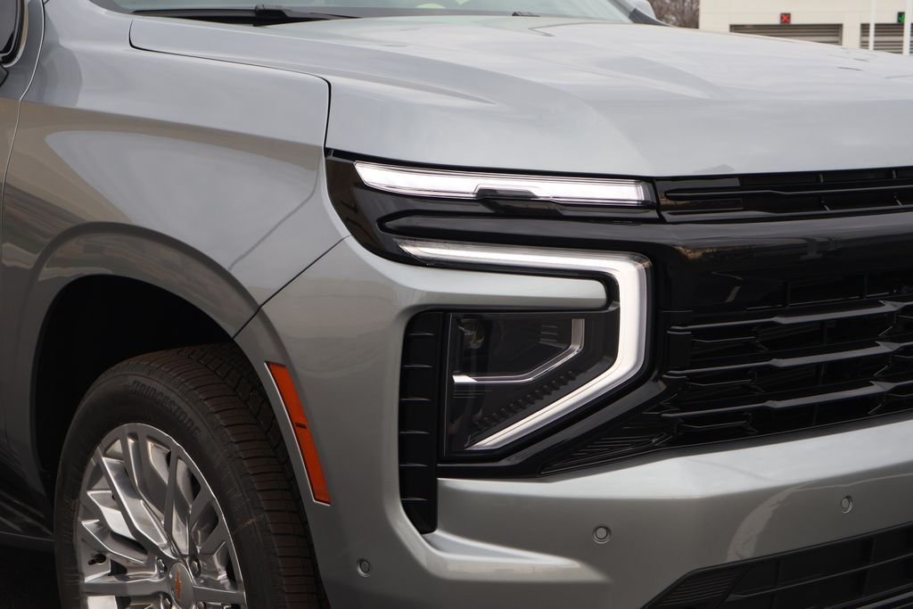 2026 Chevrolet Suburban RST - Photo 3
