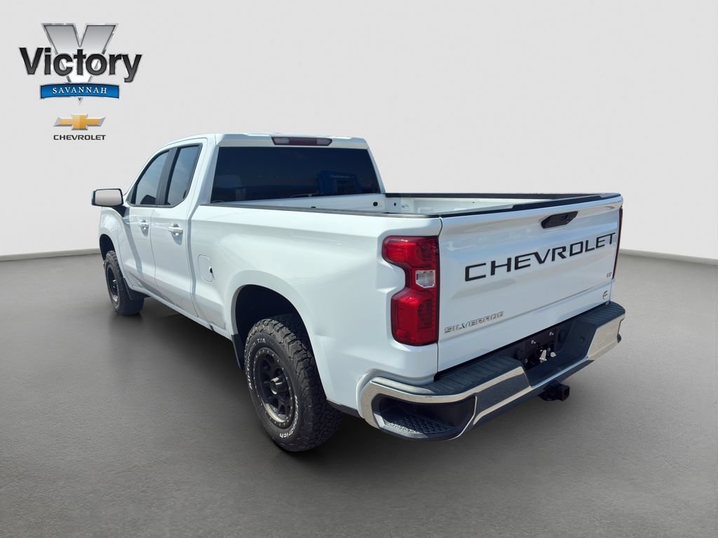 Used 2019 SUMMIT WHITE Chevrolet LT image 5