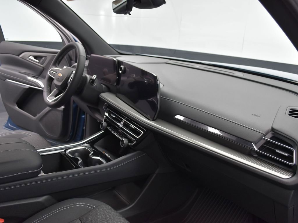 2026 Chevrolet Traverse LT - Photo 32