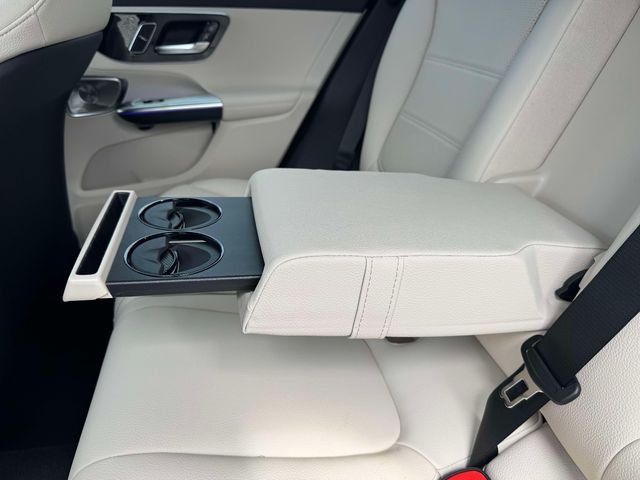 New 2027 Cirrus Silver Metallic Mercedes-Benz GLC 300 image 13