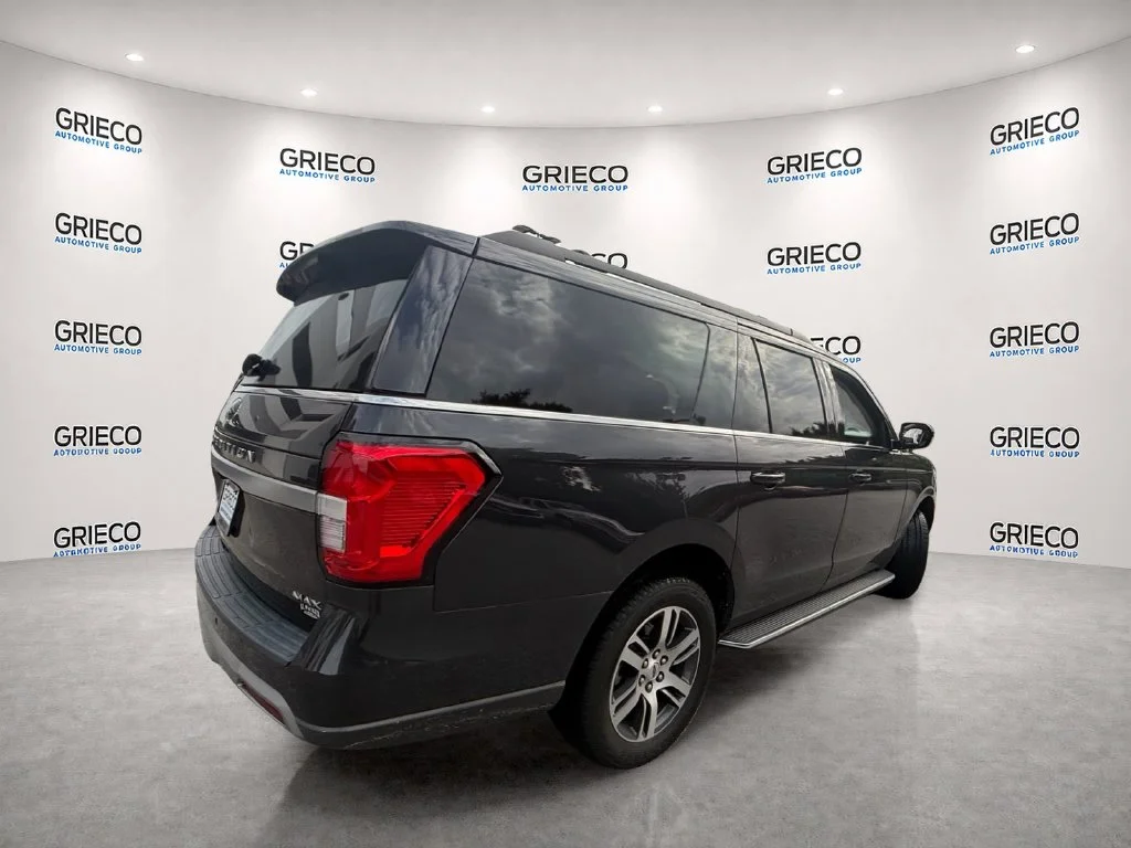 Used 2023 Gray Ford XLT image 7