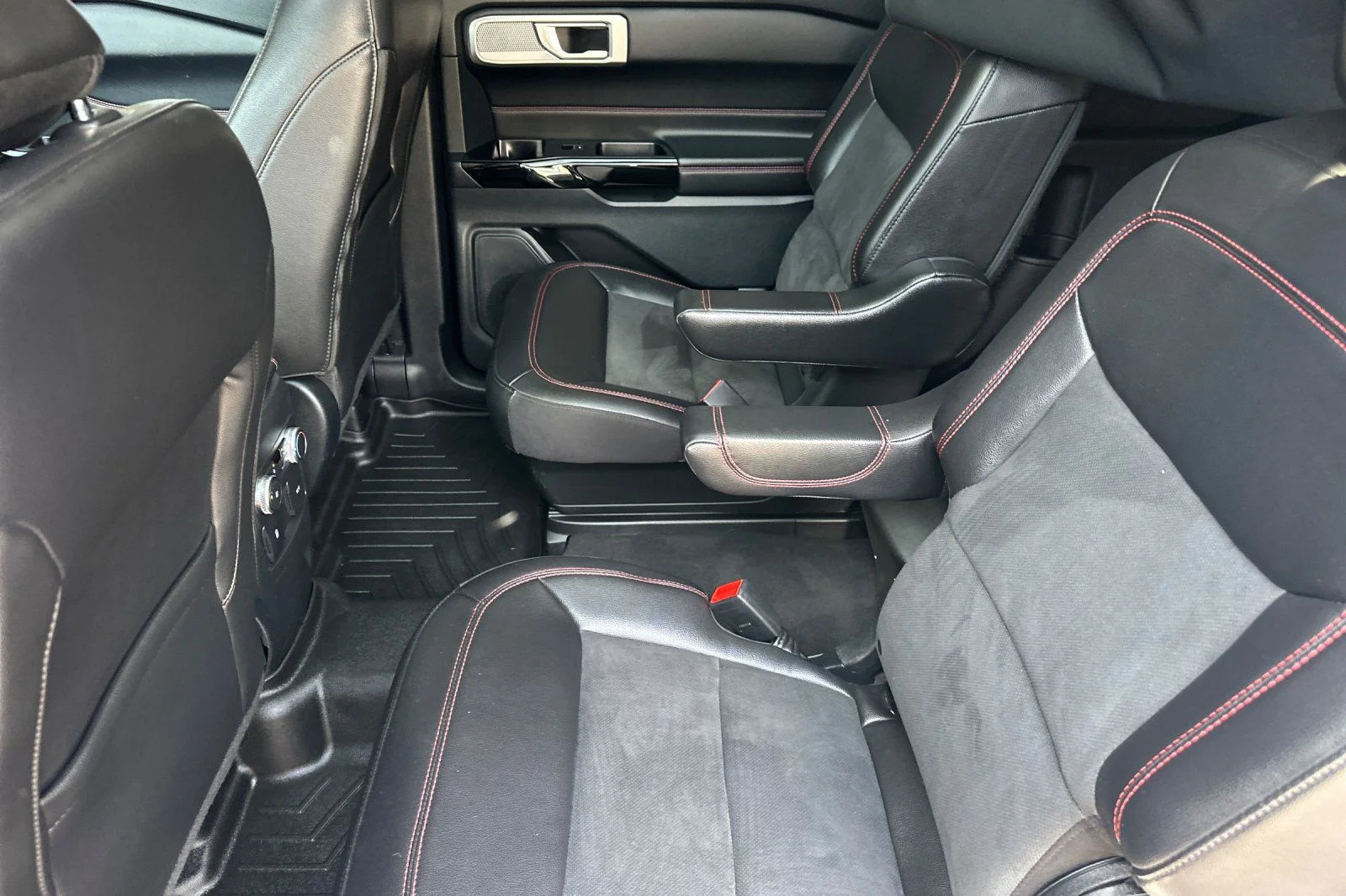 Used 2022 Blue Ford ST-Line image 12