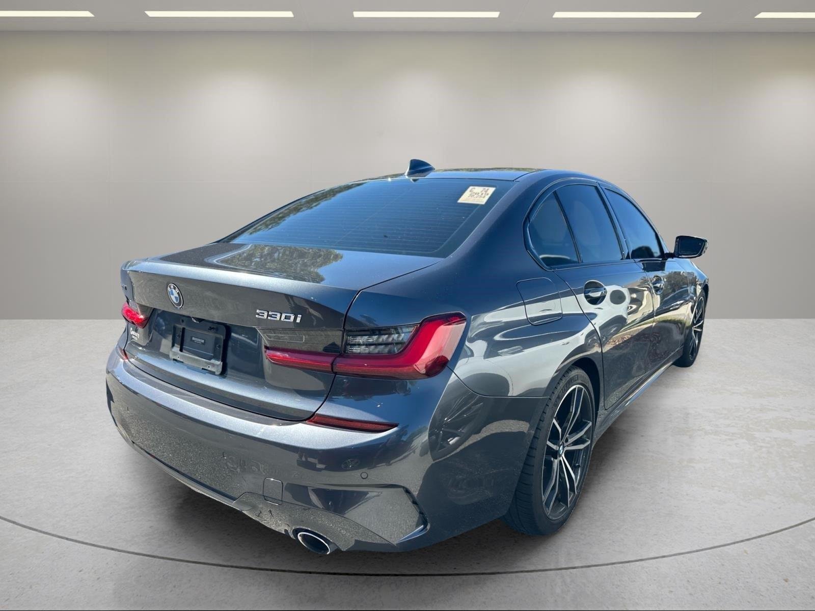 Used 2019 Mineral Gray Metallic BMW 330i xDrive image 14