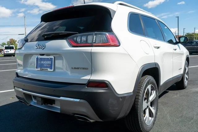 Used 2021 White Jeep Limited image 6