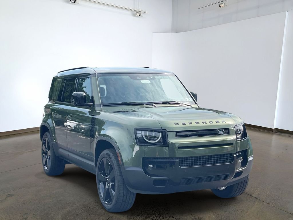New 2026 Woolstone Green Land Rover S image 3