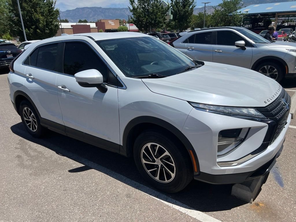Used 2022  Mitsubishi ES image 4
