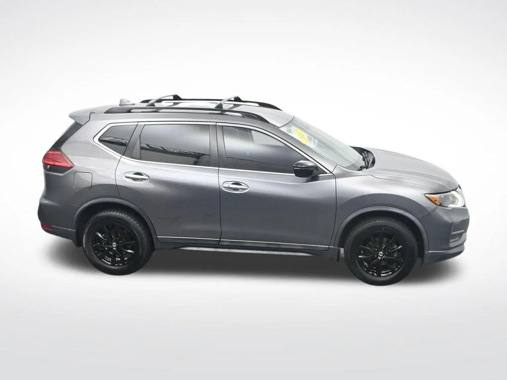 Used 2017 Gray Nissan SV image 32