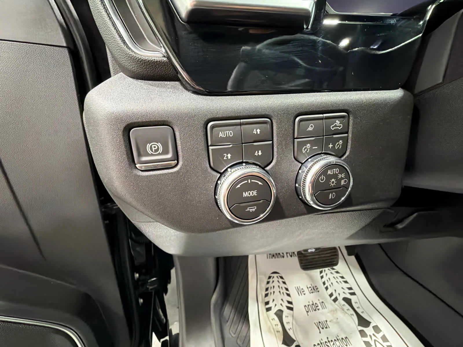 Used 2026 Onyx Black GMC SLT image 11