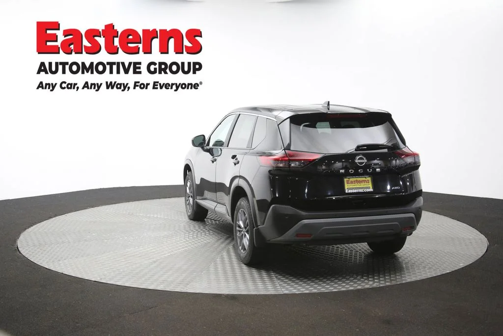 Used 2023 Black Nissan S image 61