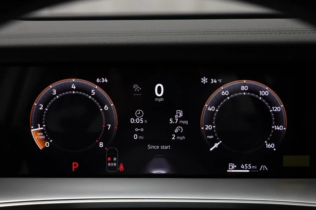 2026 Volkswagen Tiguan SE - Photo 8