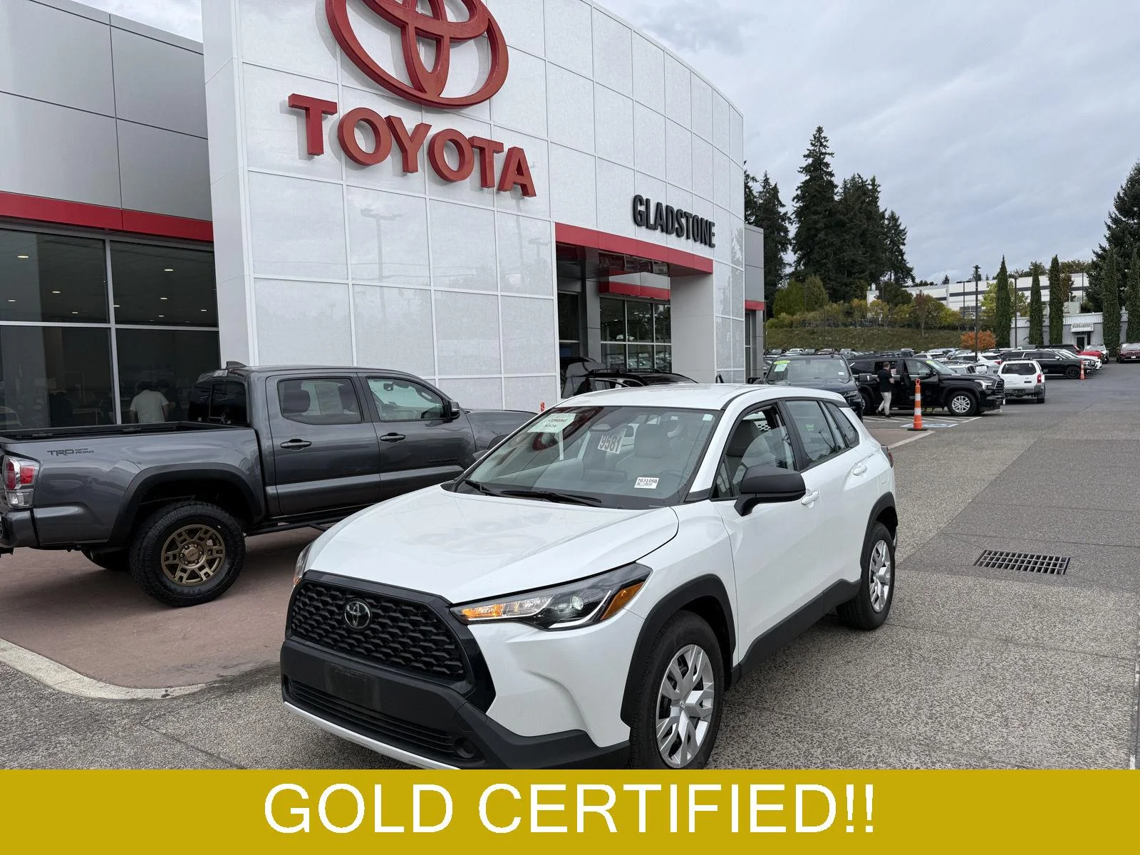 Used 2024 Wind Chill Pearl Toyota L image 1