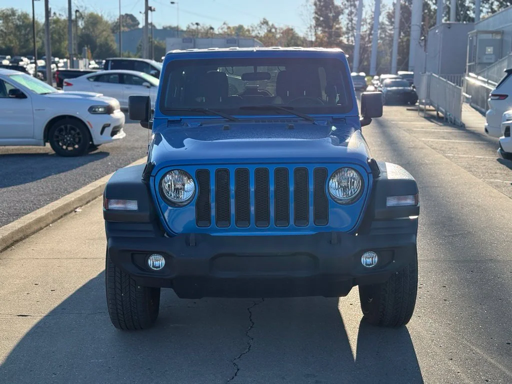 Used 2021 Blue Jeep Unlimited Sport Altitude image 3