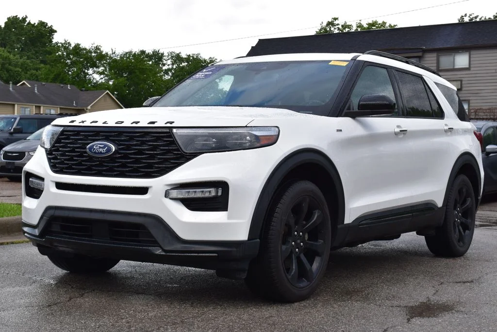 2024 Ford Explorer ST-LINE 4WD's photo