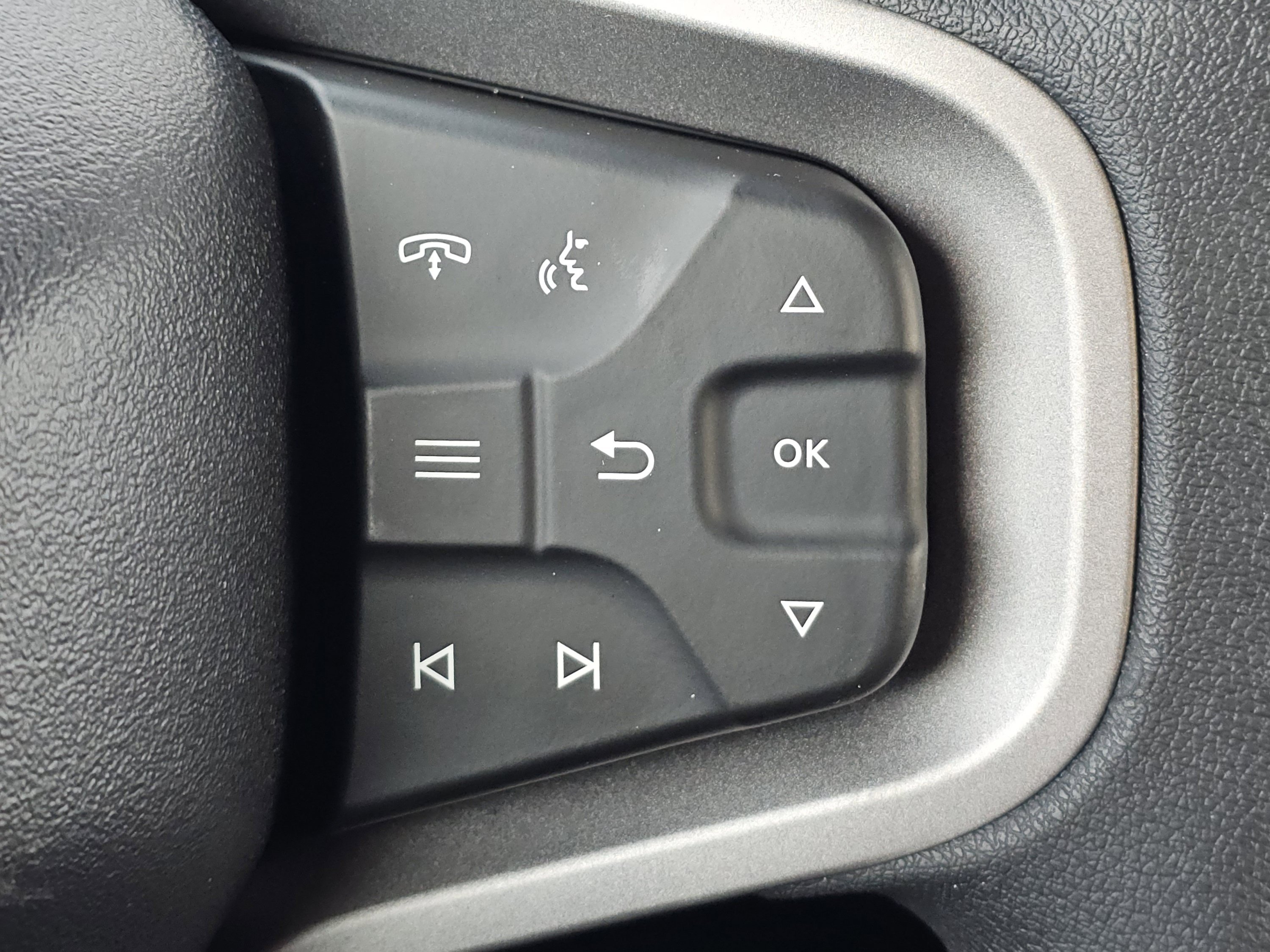 2025 Ford Bronco 4-Door Base - Photo 14