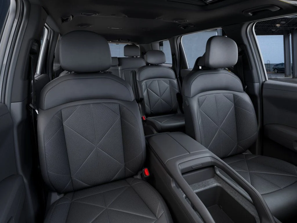 New 2027 Glacial White Pearl Kia EX image 15