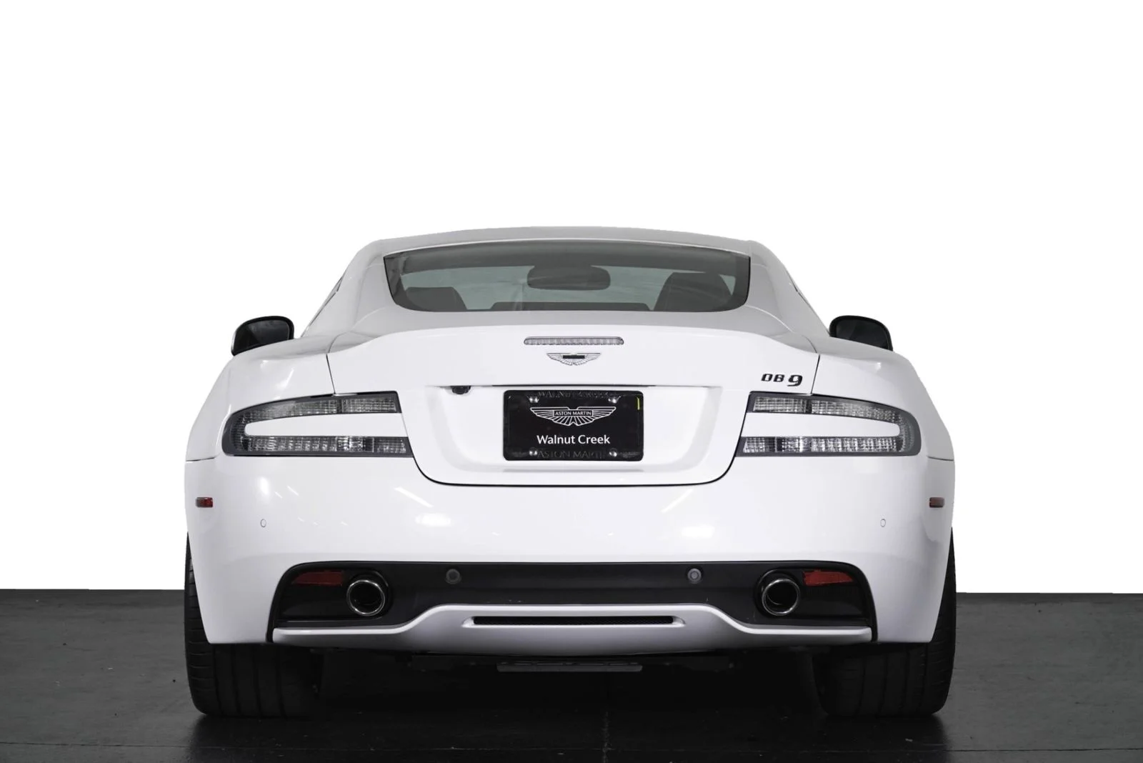 Used 2015 White Aston Martin  image 17