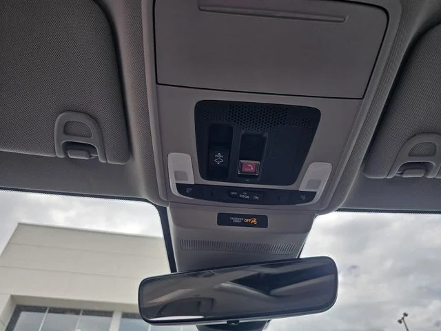 Used 2023 White Honda Touring image 35