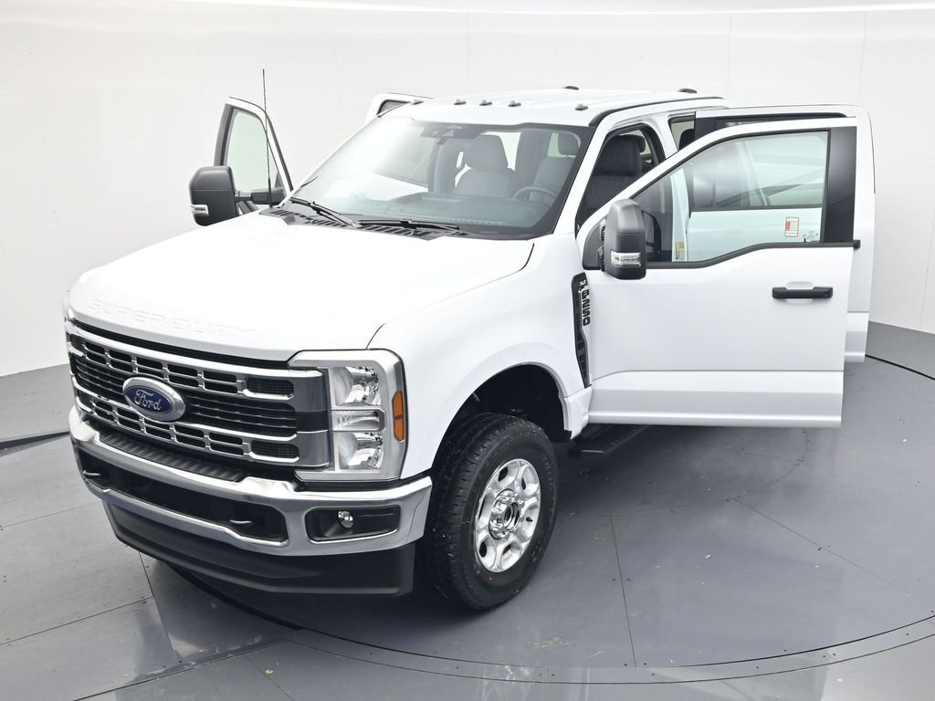 New 2026 Oxford White Ford F-250® XLT image 51