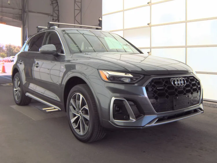 2023 Audi Q5's photo