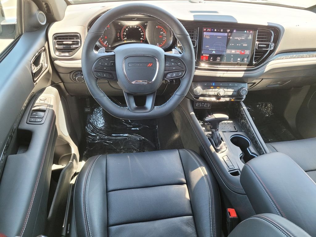 New 2026 Diamond Black Clear-Coat Exterior Paint Dodge GT Plus image 7