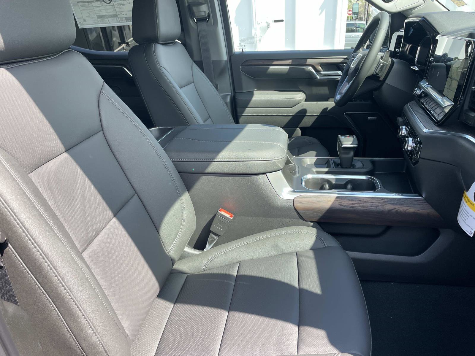 2026 GMC Sierra 1500 SLT - Photo 26