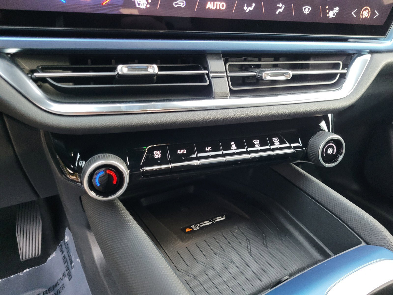 2026 Chevrolet Equinox EV 2LT - Photo 24