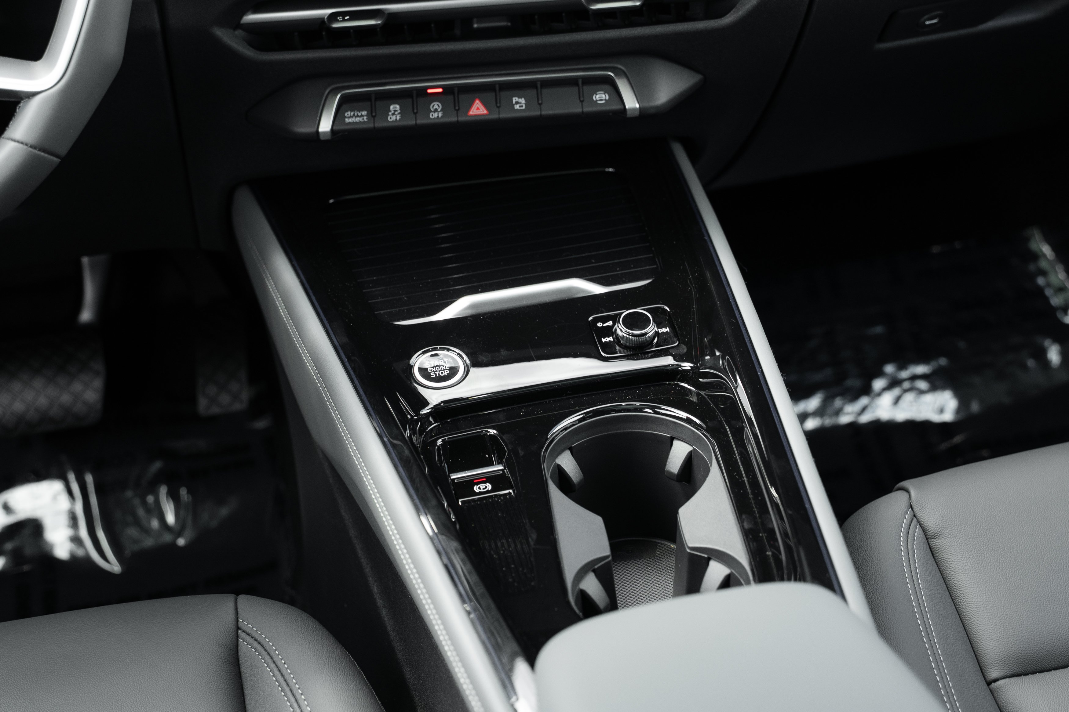 New 2026 Glacier Audi S line image 13