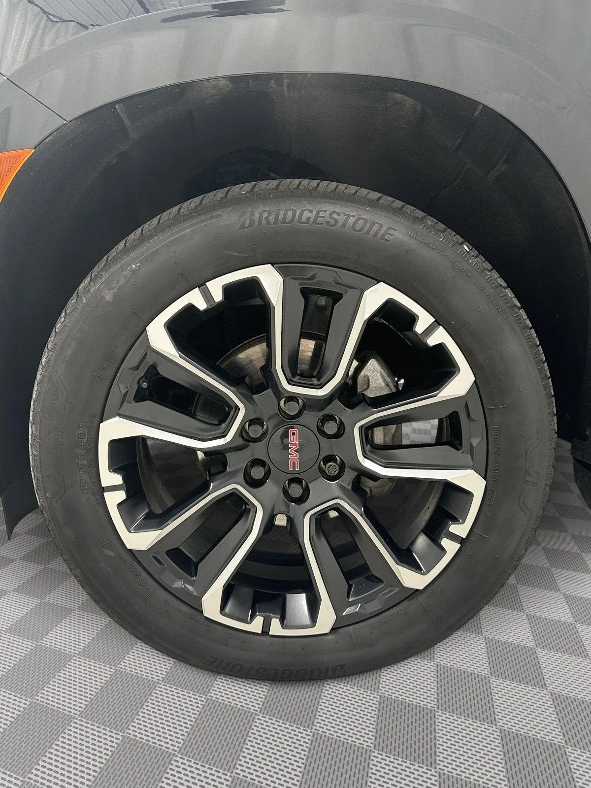 Used 2023 Onyx Black GMC Denali image 29