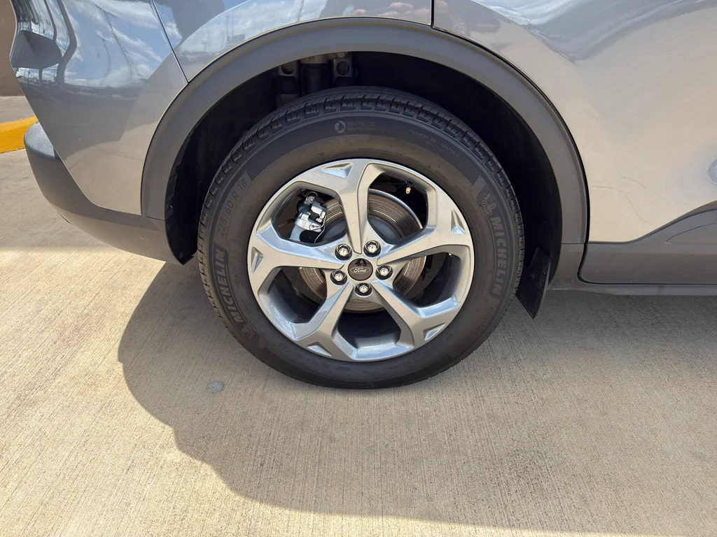 Used 2025 Carbonized Gray Metallic Ford ST-Line image 27