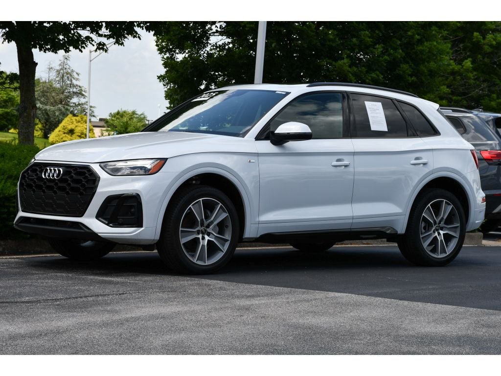 Used 2025 Glacier White Metallic Audi S line Premium image 8