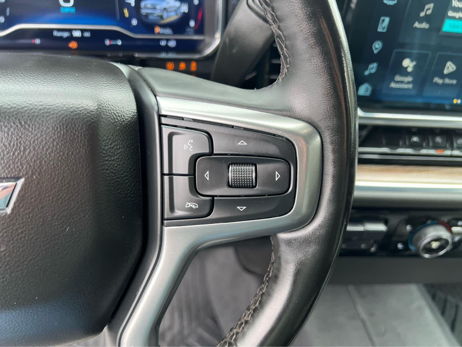 Used 2024 Summit White Chevrolet LT image 20