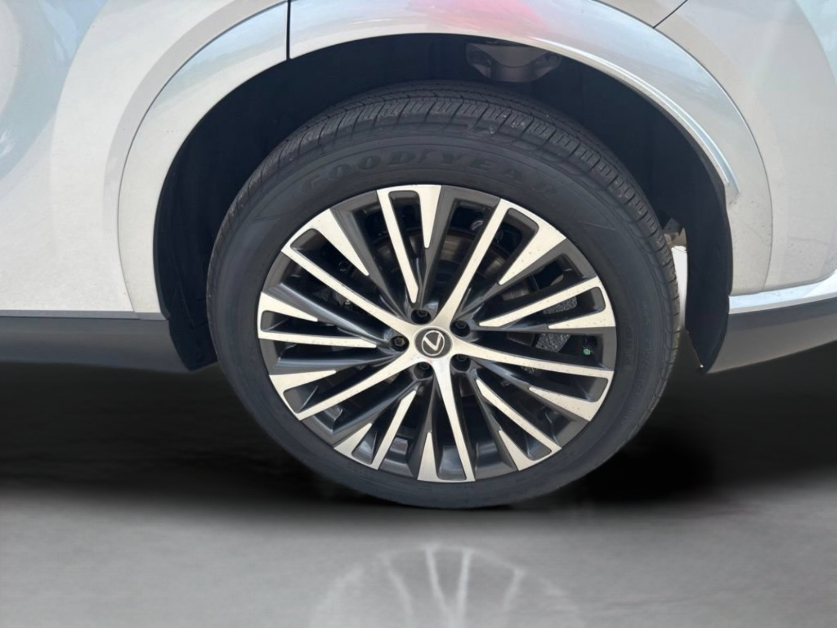 Used 2023 Iridium Lexus 350 Premium Plus image 32