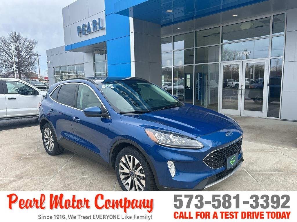 2022 Ford Escape Titanium