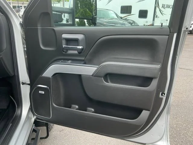 Used 2019 SILVER ICE METALLIC Chevrolet LTZ image 20